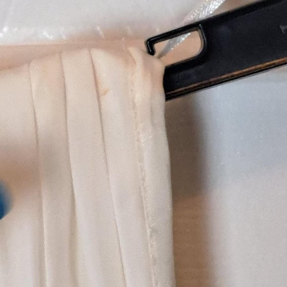 Creme Colored Wedding Dress-Size 20 - Picture 2 of 9